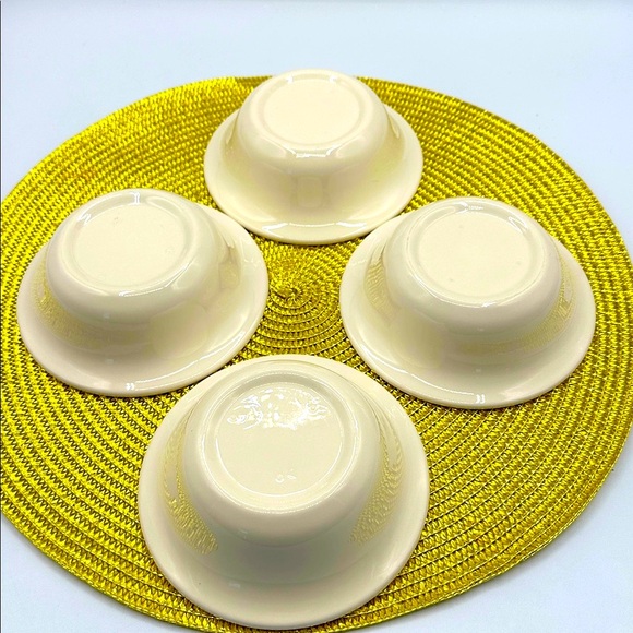 4 Vintage Franciscan Bowls in their Daffodil Pattern - Picture 3 of 12